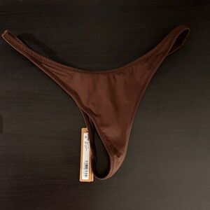SKIMS THONG SWIM BOTTOM